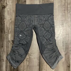 Lululemon cropped leggings